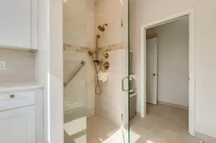 14030 Edenberry Ct, Lake Oswego, OR 97035 - Photo 22