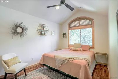 24727 E McKenzie Valley Ct, Welches, OR 97067 - Photo 32