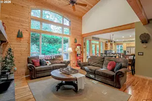 24727 E McKenzie Valley Ct, Welches, OR 97067 - Photo 10