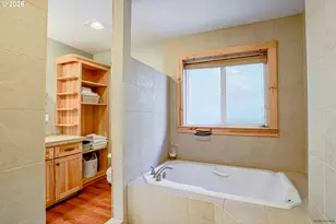 24727 E McKenzie Valley Ct, Welches, OR 97067 - Photo 30