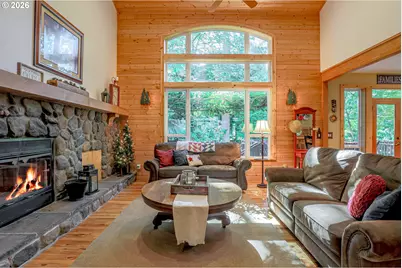 24727 E McKenzie Valley Ct, Welches, OR 97067 - Photo 12