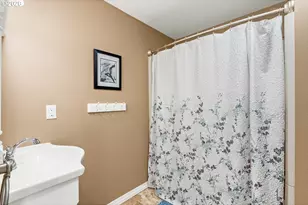 16229 SW Lake Forest Blvd, Lake Oswego, OR 97035 - Photo 12
