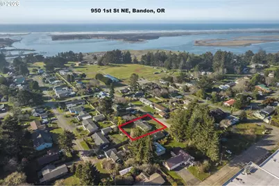 950 1st St NE, Bandon, OR 97411 - Photo 2