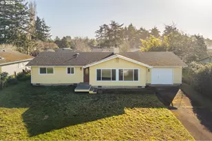 950 1st St NE, Bandon, OR 97411 - Photo 38