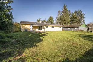 950 1st St NE, Bandon, OR 97411 - Photo 34