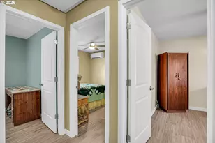 1732 SE 158th Ave, Portland, OR 97233 - Photo 16