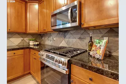 9801 SE Nicholas Dr, Happy Valley, OR 97086 - Photo 20