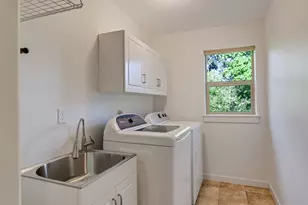 9801 SE Nicholas Dr, Happy Valley, OR 97086 - Photo 38