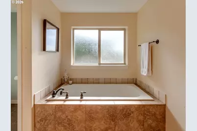 9801 SE Nicholas Dr, Happy Valley, OR 97086 - Photo 34