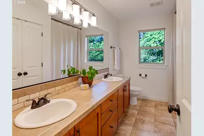 9801 SE Nicholas Dr, Happy Valley, OR 97086 - Photo 36