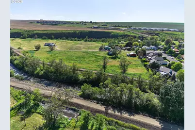 2121 Walnut St, Milton-Freewater, OR 97862 - Photo 8