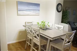 188 NE 79th Ave, Hillsboro, OR 97006 - Photo 6