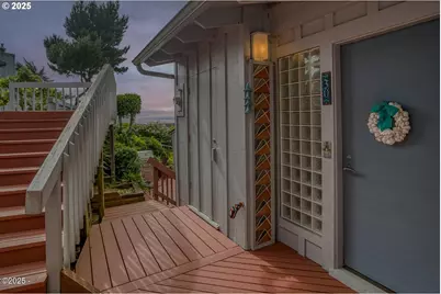 30 Bluffs Ct, Gleneden Beach, OR 97388 - Photo 2
