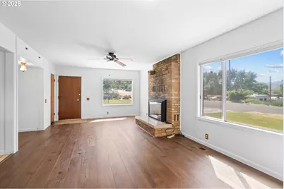 243 SE 4th Ave, Pilot Rock, OR 97868 - Photo 4