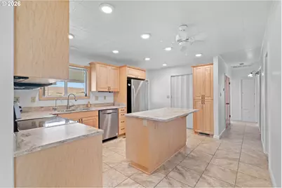 243 SE 4th Ave, Pilot Rock, OR 97868 - Photo 8