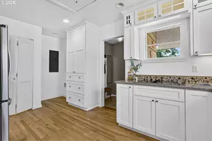 6128 SE Center St, Portland, OR 97206 - Photo 16
