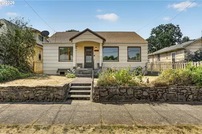 6128 SE Center St, Portland, OR 97206 - Photo 2