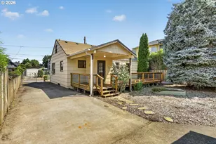 6128 SE Center St, Portland, OR 97206 - Photo 34