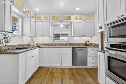 6128 SE Center St, Portland, OR 97206 - Photo 18