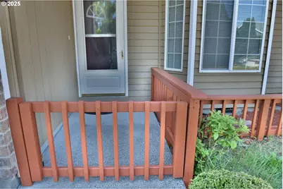 7200 SE Harnish St, Hillsboro, OR 97123 - Photo 2