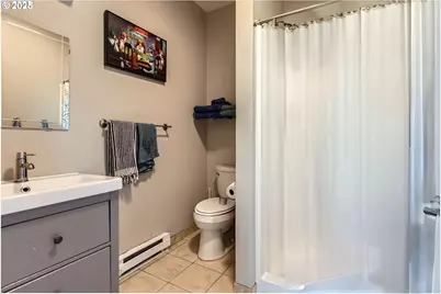 1714 NW Couch St #7, Portland, OR 97209 - Photo 8