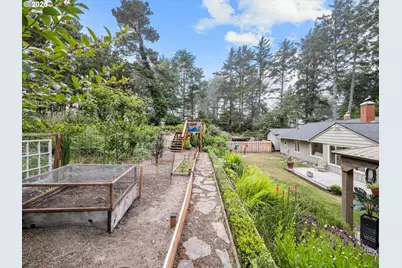 25719 Park Ave, Ocean Park, WA 98640 - Photo 30