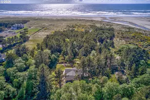 25719 Park Ave, Ocean Park, WA 98640 - Photo 2