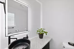 11825 SE Ankeny St, Portland, OR 97216 - Photo 20