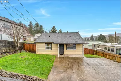 863 NE Poplar St, Clatskanie, OR 97016 - Photo 1
