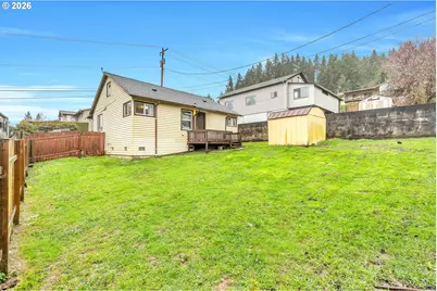 863 NE Poplar St, Clatskanie, OR 97016 - Photo 26