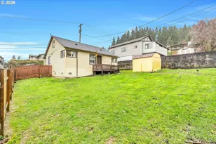 863 NE Poplar St, Clatskanie, OR 97016 - Photo 26