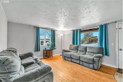 863 NE Poplar St, Clatskanie, OR 97016 - Photo 6