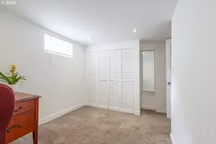 8912 SE Clay St, Portland, OR 97216 - Photo 44