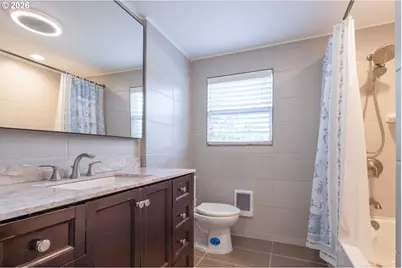 8912 SE Clay St, Portland, OR 97216 - Photo 30