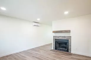 16935 NE Glisan St, Portland, OR 97230 - Photo 16