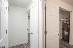16935 NE Glisan St, Portland, OR 97230 - Photo 22