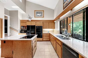 375 Acorn Dr, Roseburg, OR 97470 - Photo 20