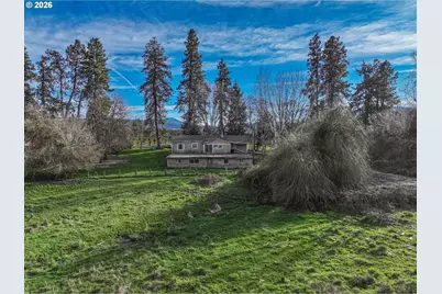 2739 Wyeast Rd, Hood River, OR 97031 - Photo 16