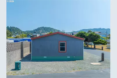 94120 Strahan St #40, Gold Beach, OR 97444 - Photo 36