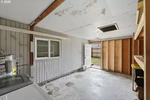 1707 Grant St, North Bend, OR 97459 - Photo 22