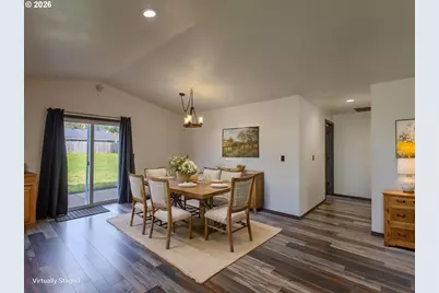 304 E Wilson St, Yacolt, WA 98675 - Photo 10