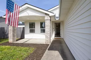 304 E Wilson St, Yacolt, WA 98675 - Photo 2