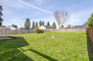 304 E Wilson St, Yacolt, WA 98675 - Photo 26