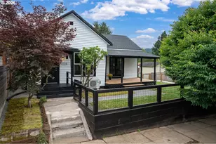 7028 N Saint Louis Ave, Portland, OR 97203 - Photo 4