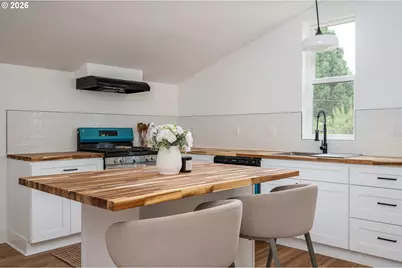 7028 N Saint Louis Ave, Portland, OR 97203 - Photo 14