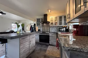 515 Pacific Ave, Brookings, OR 97415 - Photo 14