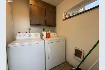 515 Pacific Ave, Brookings, OR 97415 - Photo 36