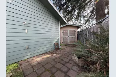 515 Pacific Ave, Brookings, OR 97415 - Photo 38