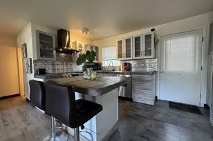 515 Pacific Ave, Brookings, OR 97415 - Photo 18