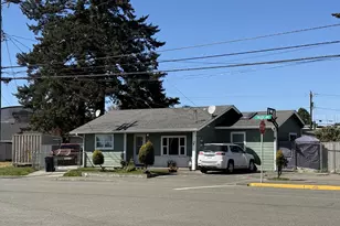 515 Pacific Ave, Brookings, OR 97415 - Photo 1